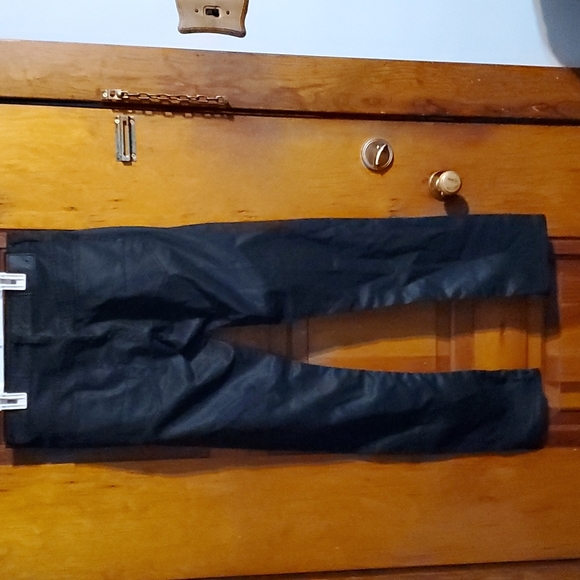 Old Skool Men's black relaxed fit jeans. 32x30 - Picture 3 of 4